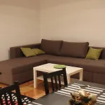 Cozy 39/34 Apartment *